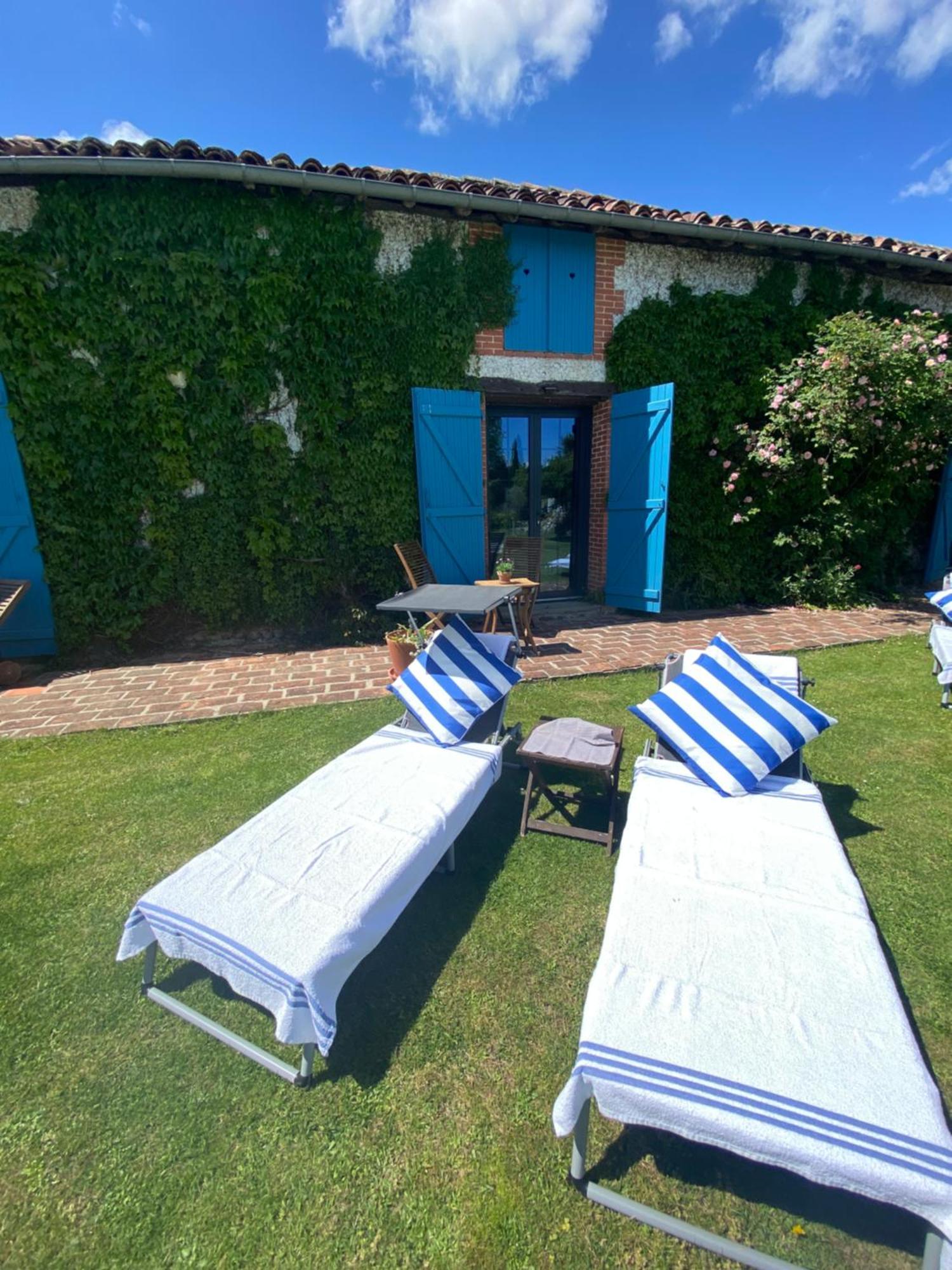 Domaine Du Tafiart Bed and Breakfast Sarron Εξωτερικό φωτογραφία