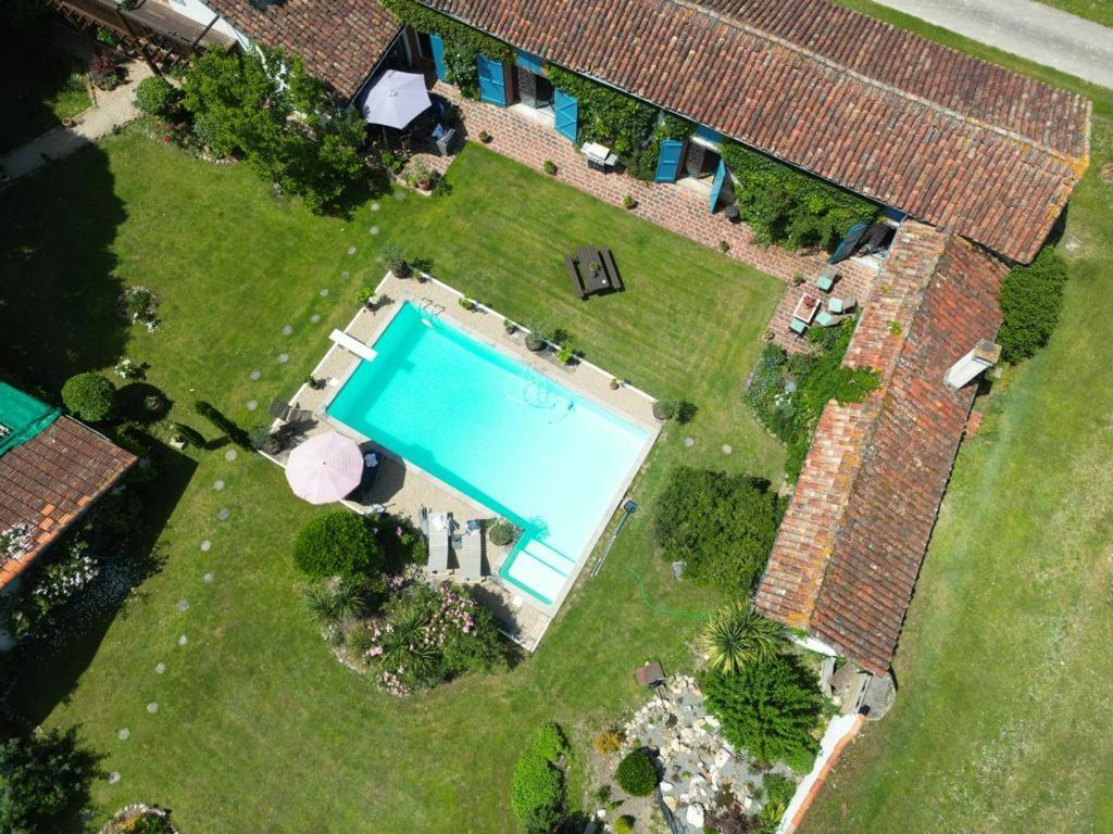 Domaine Du Tafiart Bed and Breakfast Sarron Εξωτερικό φωτογραφία