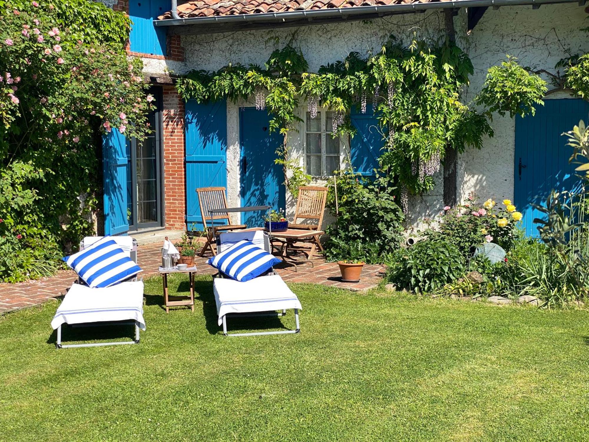 Domaine Du Tafiart Bed and Breakfast Sarron Εξωτερικό φωτογραφία
