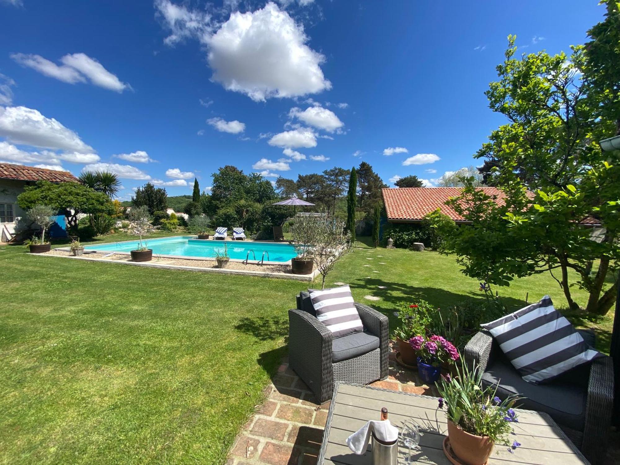 Domaine Du Tafiart Bed and Breakfast Sarron Εξωτερικό φωτογραφία